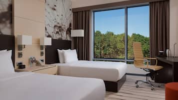 Twin Guest Room, View | Premium bedding, minibar, in-room safe, desk