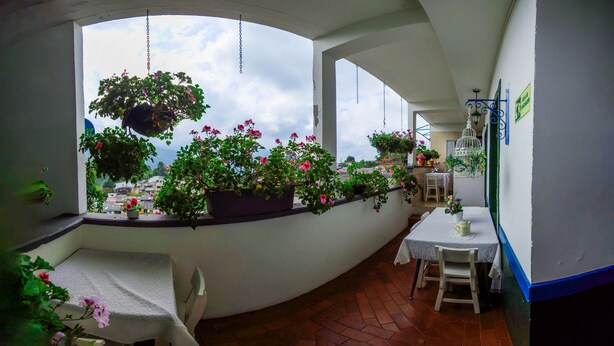 Suite clásica, 1 cama de matrimonio, terraza, vistas al valle | Vistas a la montaña