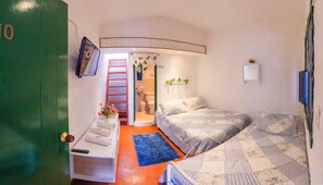 Triple Room, Private Bathroom - Hotel Posada del Angel (Salento)