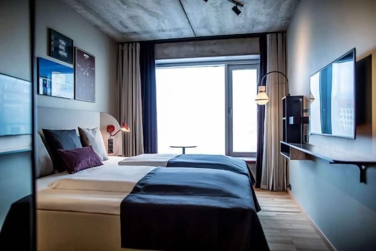 1 bedroom, in-room safe, iron/ironing board, free WiFi