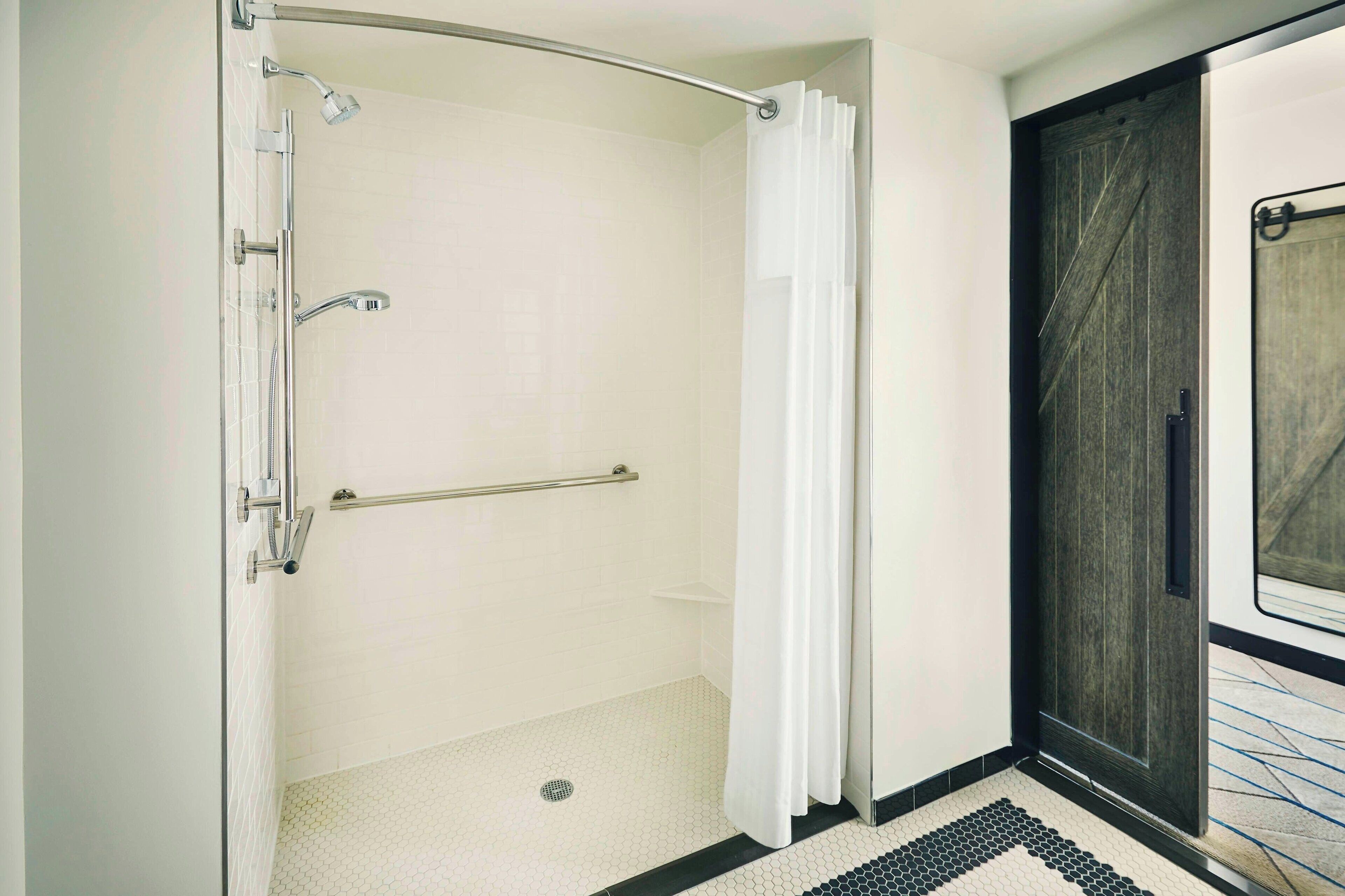 minibar, in-room safe, desk, laptop workspace