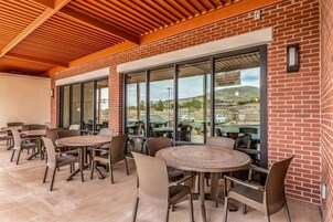 Desayuno buffet incluido todos los días 