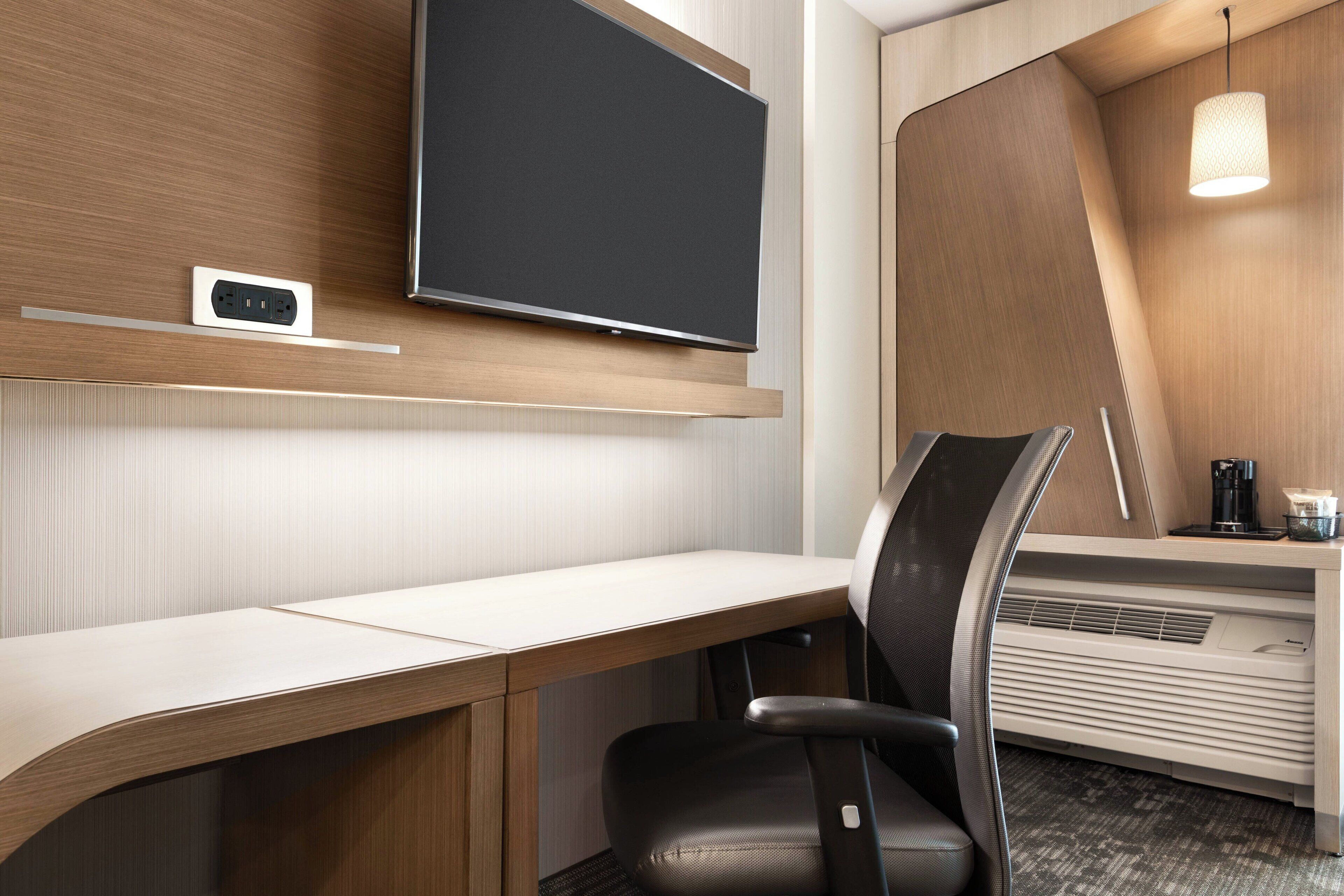 desk, blackout curtains, iron/ironing board, free wifi