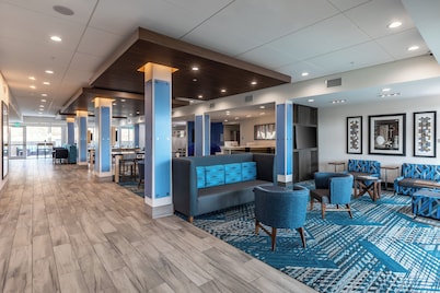 Holiday Inn Express & Suites Gainesville - Lake Lanier Area by IHG
