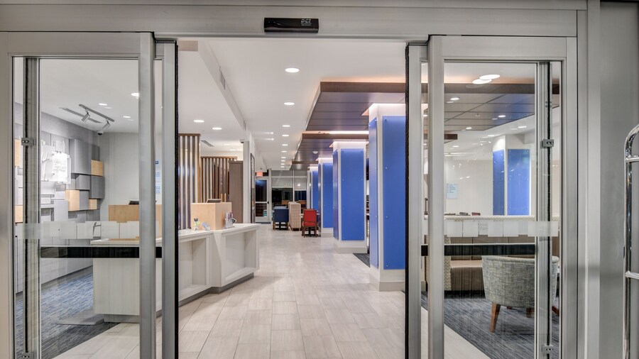 Holiday Inn Express Fort Walton Beach Central by IHG