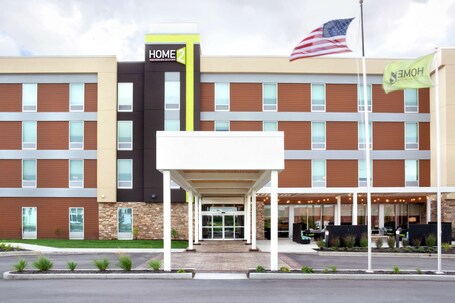 Home2 Suites by Hilton Indianapolis South Greenwood - Image 17