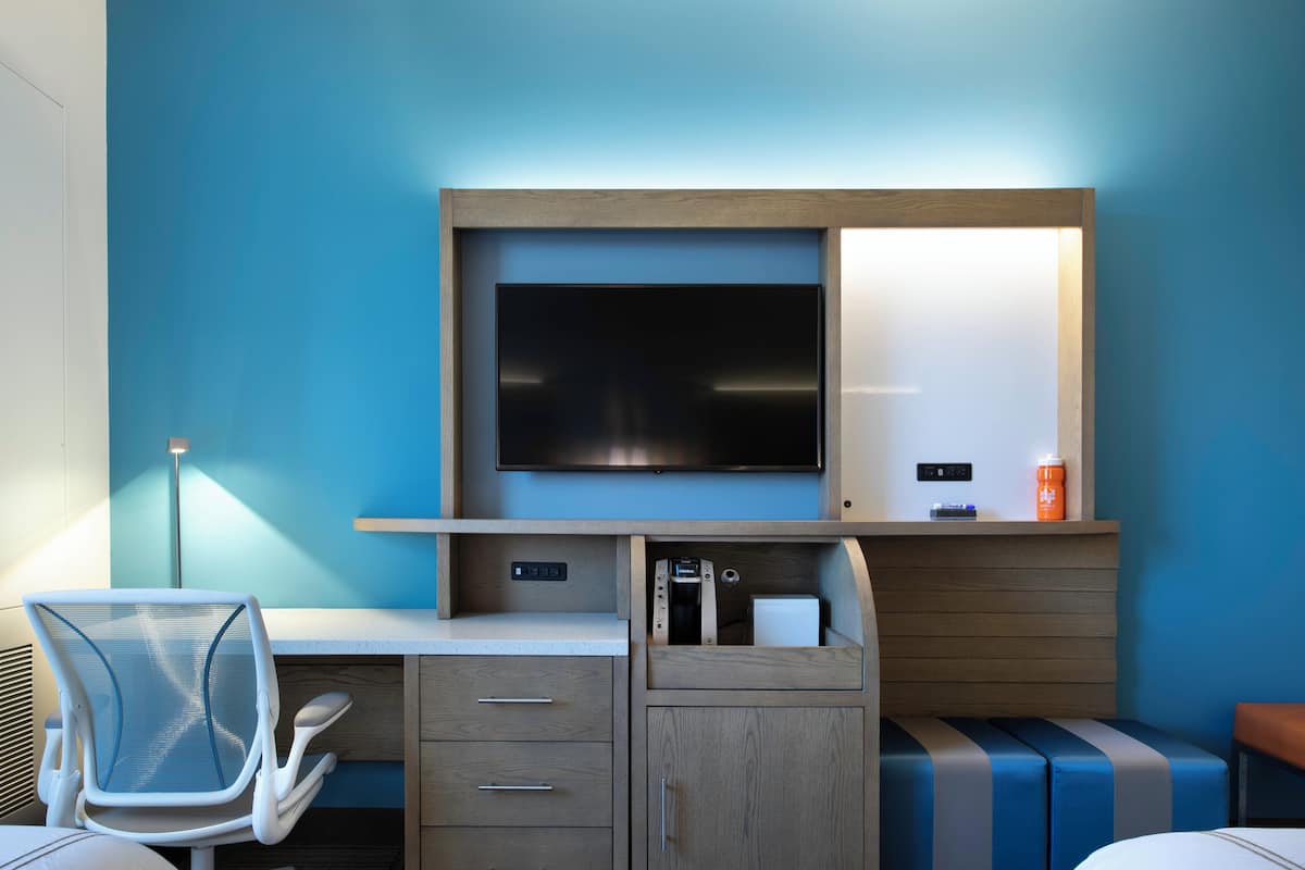 1 bedroom, pillowtop beds, in-room safe, desk
