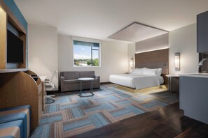 Pillowtop beds, in-room safe, desk, laptop workspace - EVEN Hotel Miami - Airport by IHG (Miami)