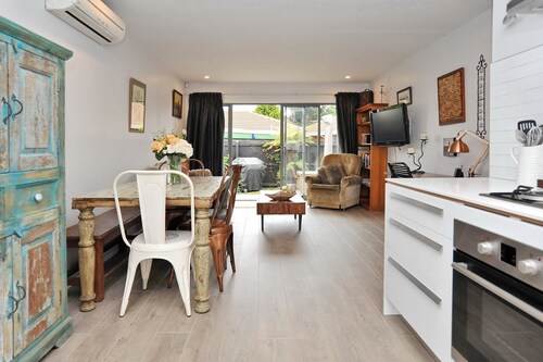 Charles St Apartment