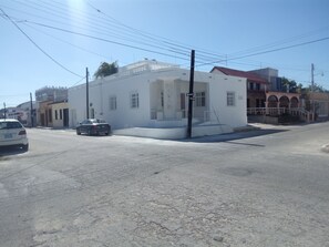 Front of property - Mayab Suites Hotel (Progreso)