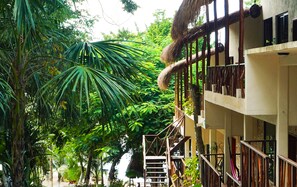 Ropa de cama de alta calidad, wifi gratis y ropa de cama