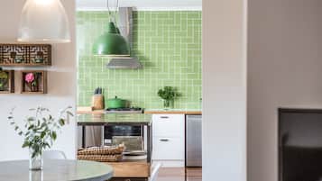 House, 2 Bedrooms | In-room dining