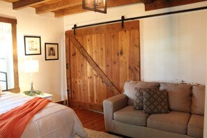 4 chambres, fer et planche à repasser, Wi-Fi gratuit, draps fournis