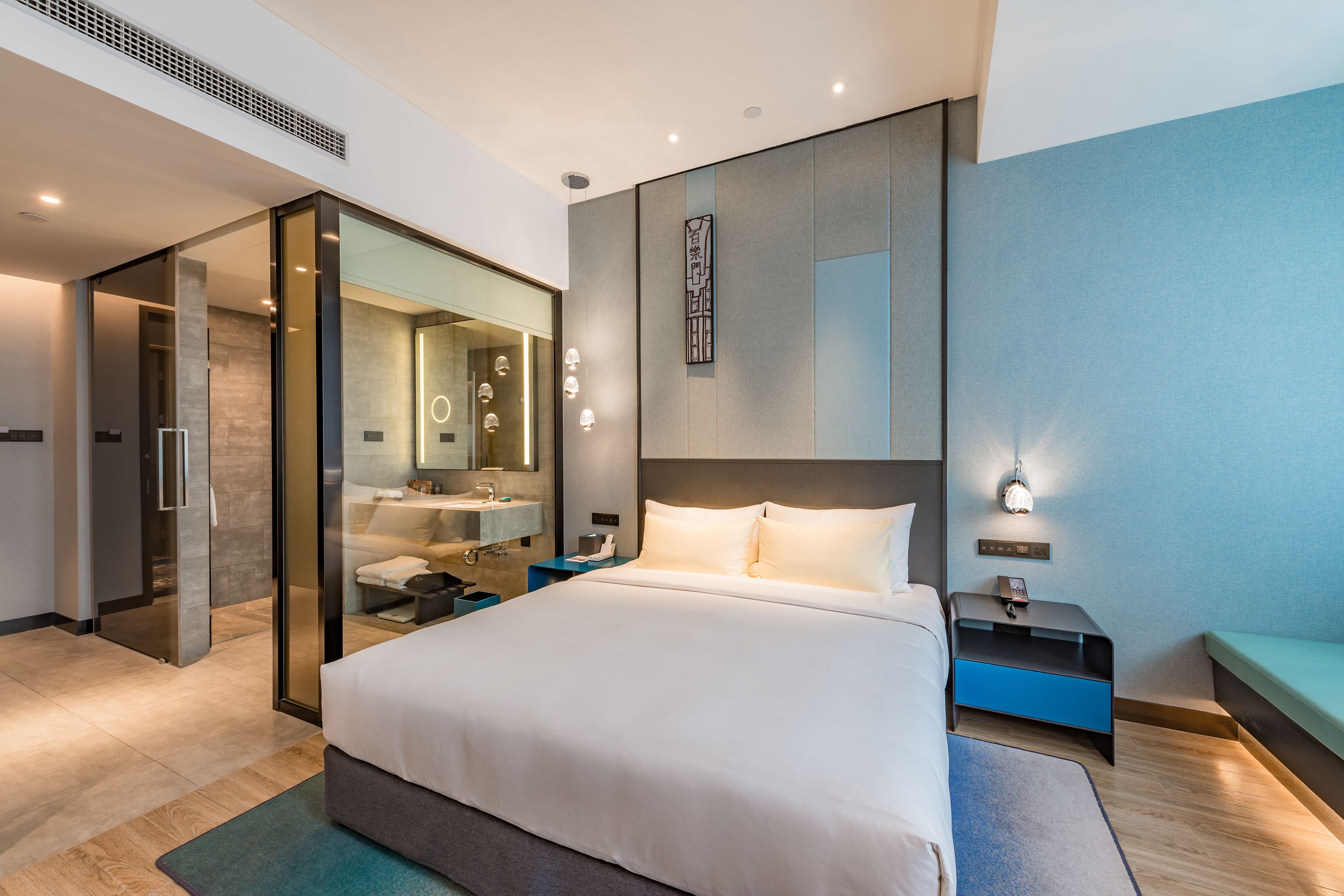 yiting business queen room | premium bedding, down duvets, pillow-top beds, minibar