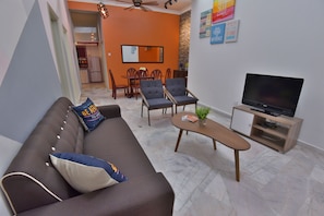 House, 3 Bedrooms | Living room | LCD TV - Femosa Homestay Melaka (Malacca City)