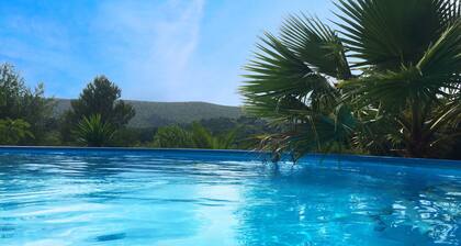Beautiful finca 2-6 people, 7Tqm of land, beach, sea, nature, pool
