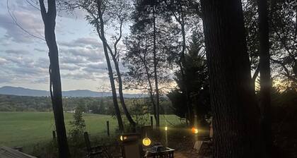 Una casa de vacaciones en un lago en un entorno tranquilo y pacífico! Un lugar acogedor, cálido, acogedor.