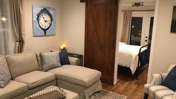 1 habitación, tabla de planchar con plancha, wifi gratis y ropa de cama