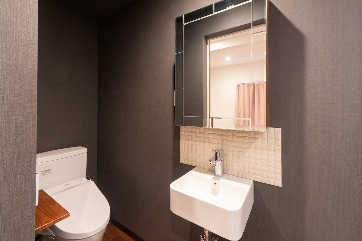 renovated twin room with private shower and toilet, mountainside | 1 bedroom, bed sheets