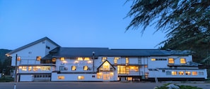 Front of property - Kagura White Horse Inn (Yuzawa)