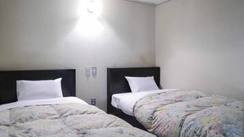 Twin Room (Western Style, with Loft) | Wi-fi percuma, cadar katil