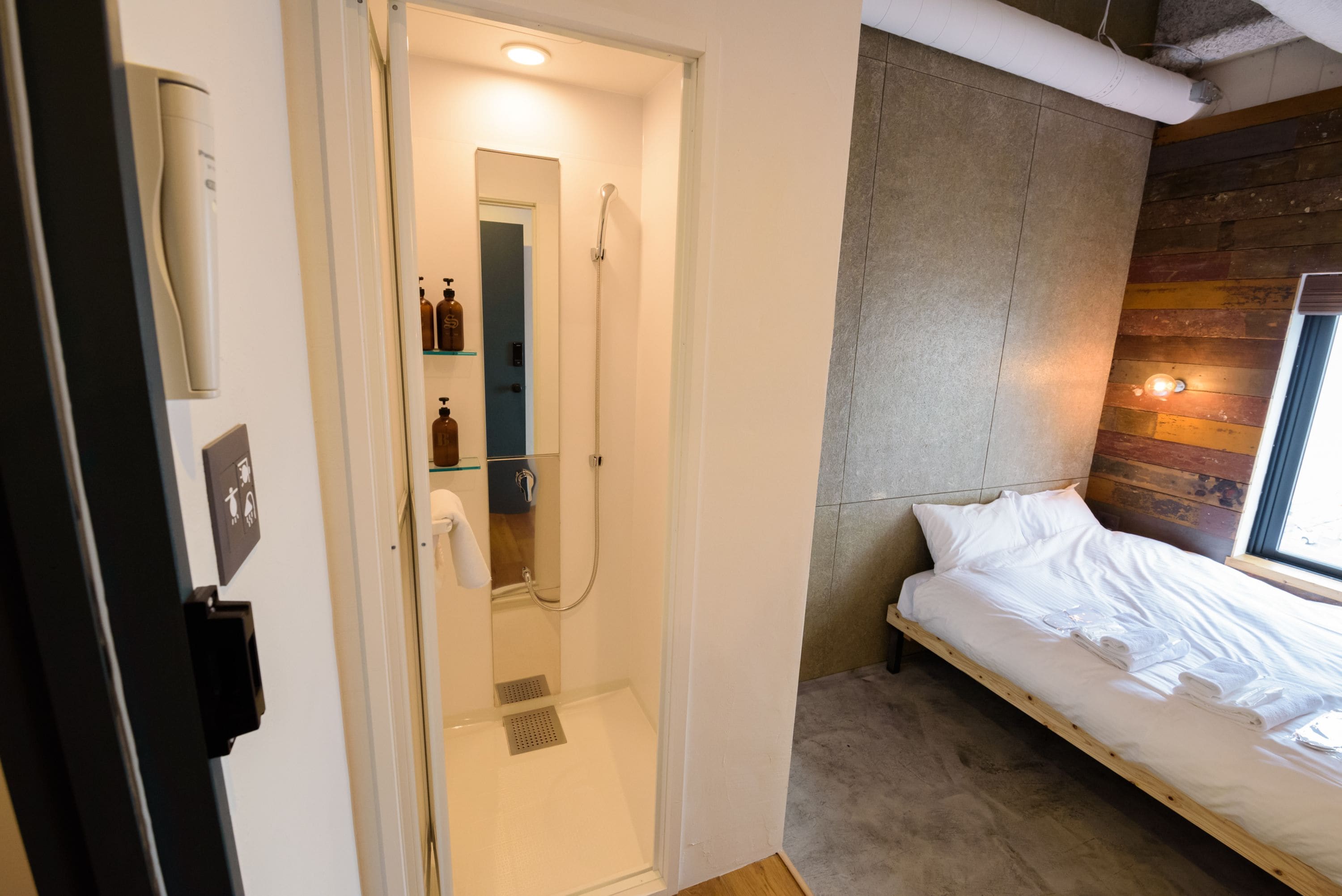 Foto - mizuka Imaizumi 1 - unmanned hotel -