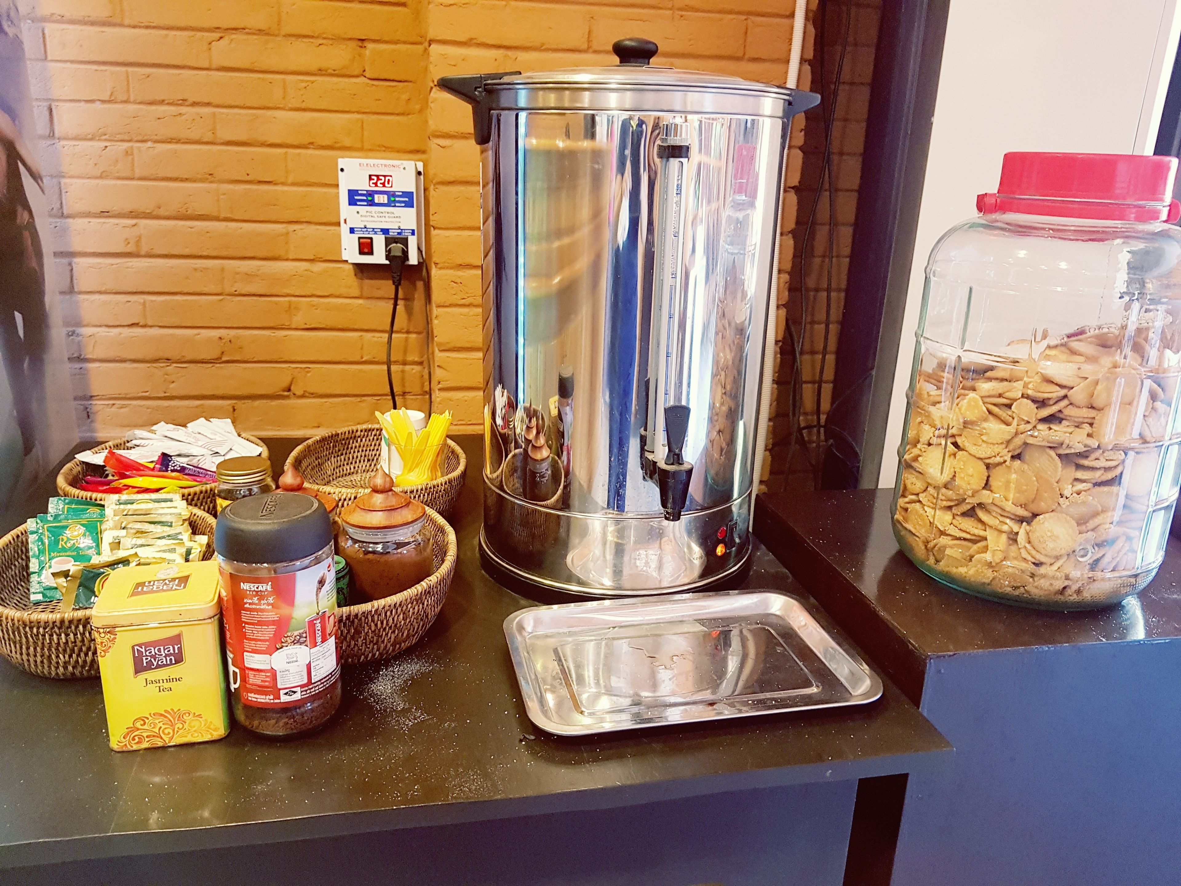 breakfast, lunch, dinner served; local and international cuisine