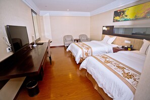 1 bedroom, in-room safe, desk, blackout curtains