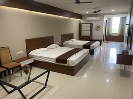 Superior Double Room, 1 Twin Bed, Refrigerator, Resort View | 1 bedroom, in-room safe, desk, free WiFi