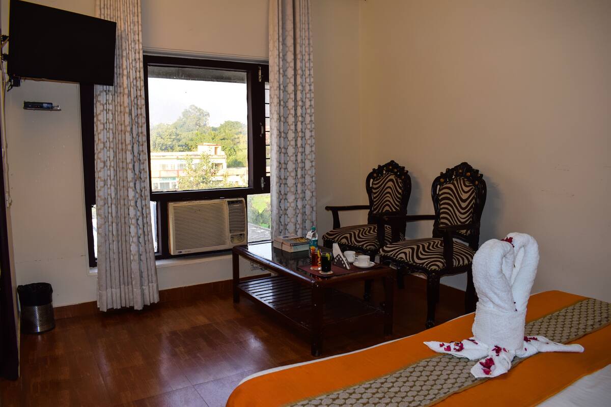 1 bedroom, desk, rollaway beds, free WiFi
