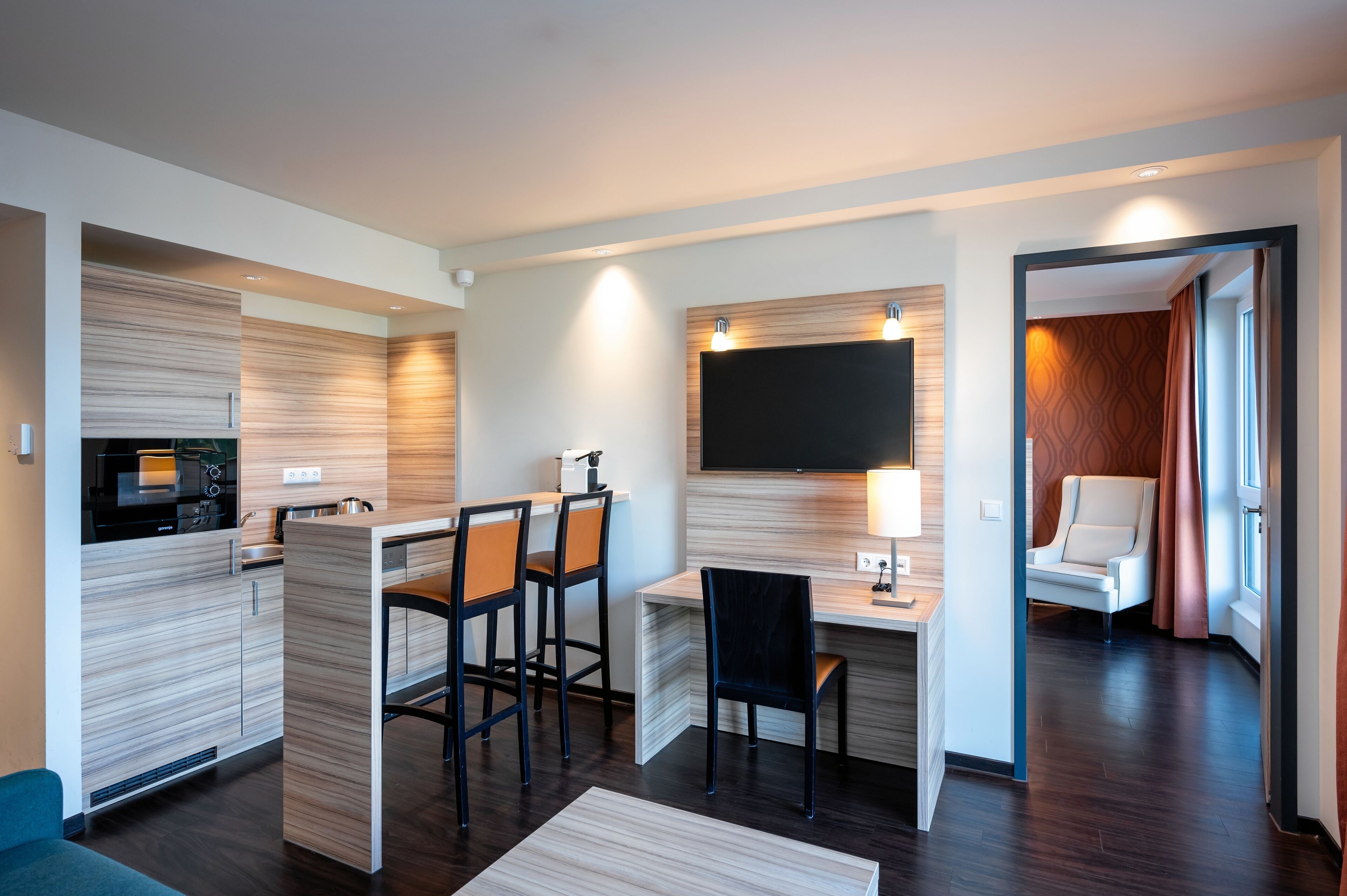 1 bedroom, in-room safe, desk, soundproofing