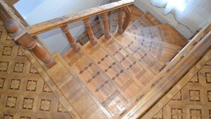 Staircase - Serik & Geora Guesthouse (Sevan)