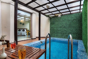 Lagoon Suite with Heated Pool | Private pool