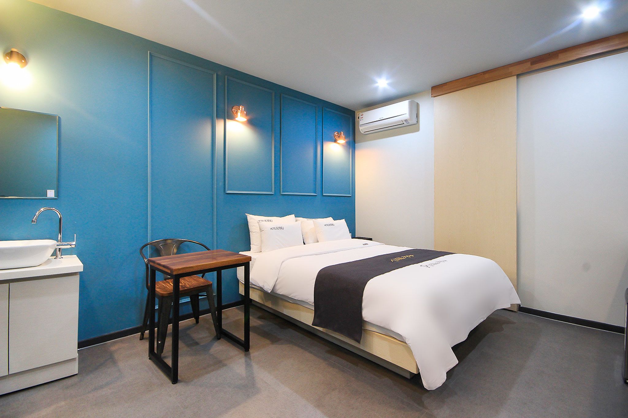 Premium Room (+Samsung AirDresser) | Soundproofing, free WiFi