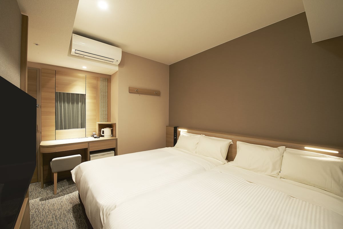 Hollywood Twin Room