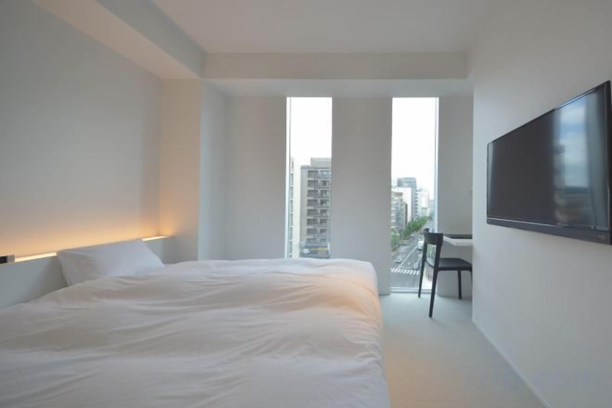 In-room safe, iron/ironing board (on request), free WiFi, bed sheets