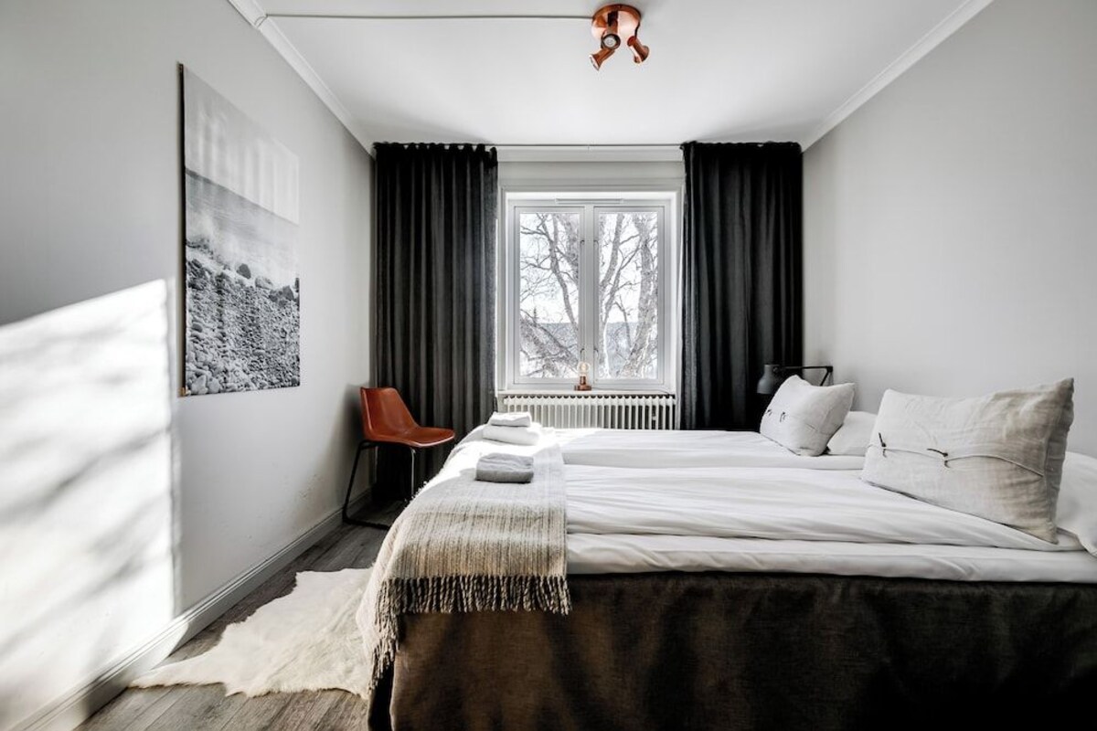 Blackout curtains, bed sheets
