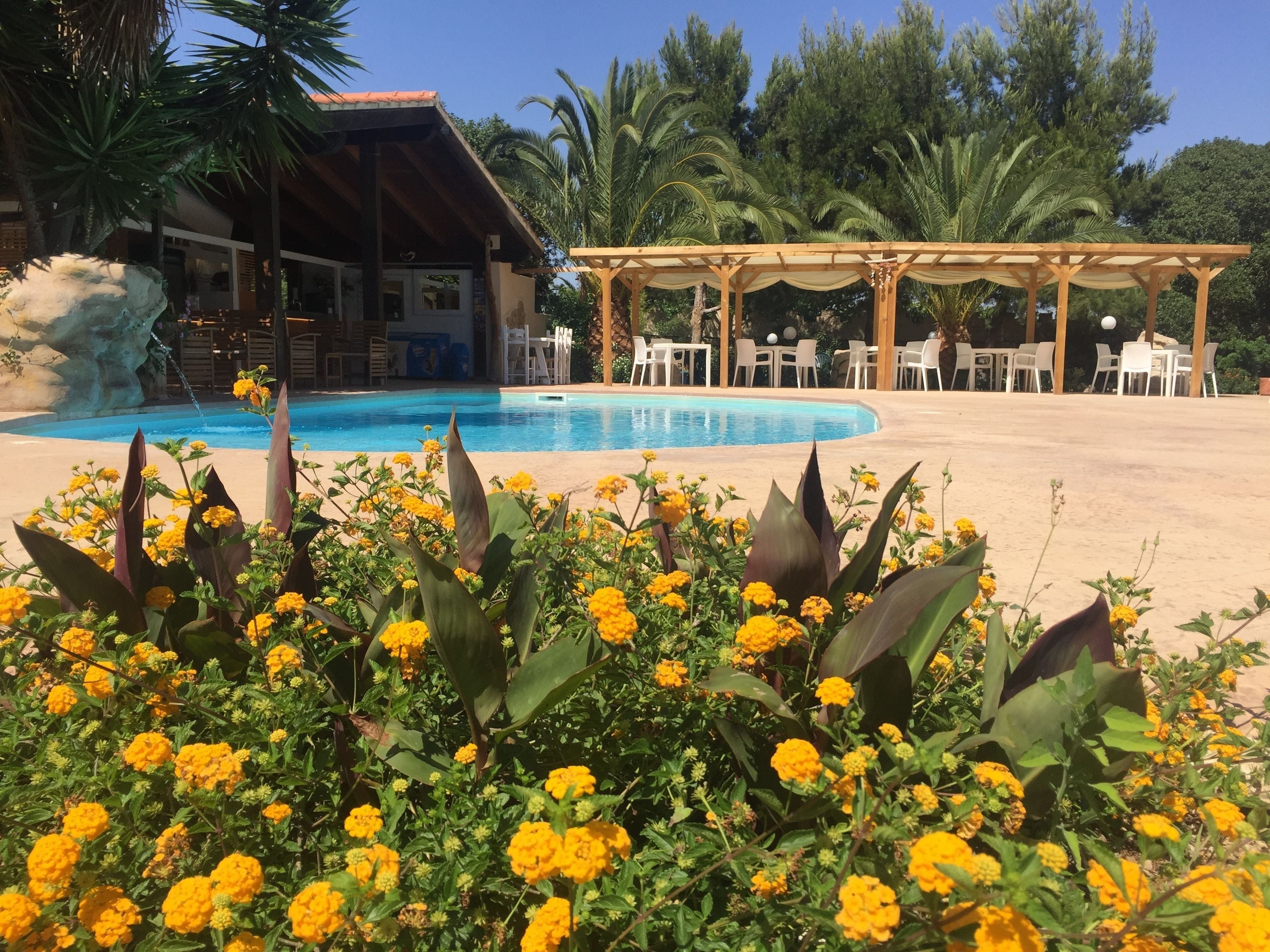 Seasonal outdoor pool