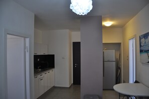 Apartment, 1 Bedroom | Private kitchen - Isra Home Rothschild 8-2 Apartment (Bat Yam)