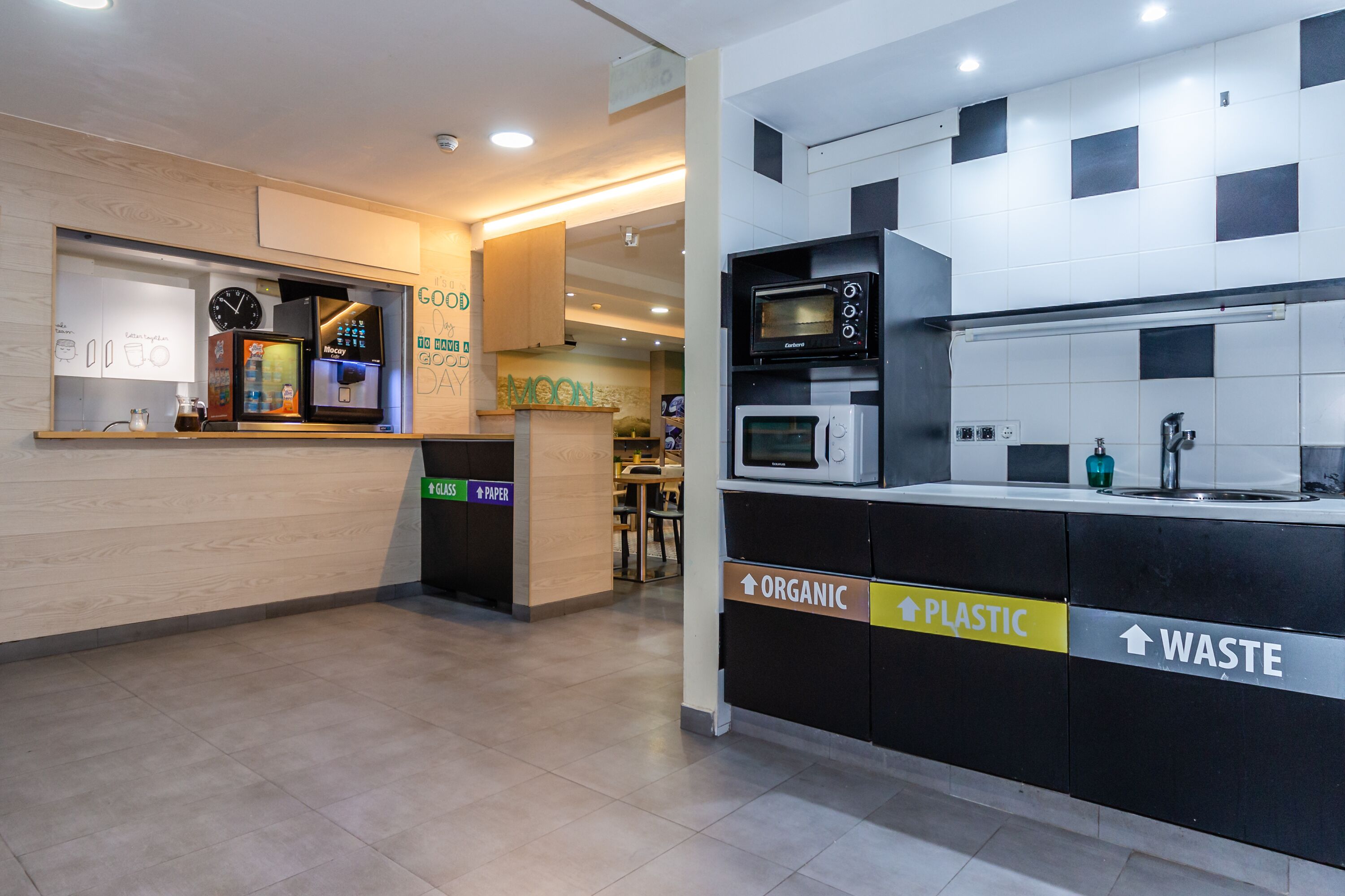 Photo - Sun & Moon Hostel