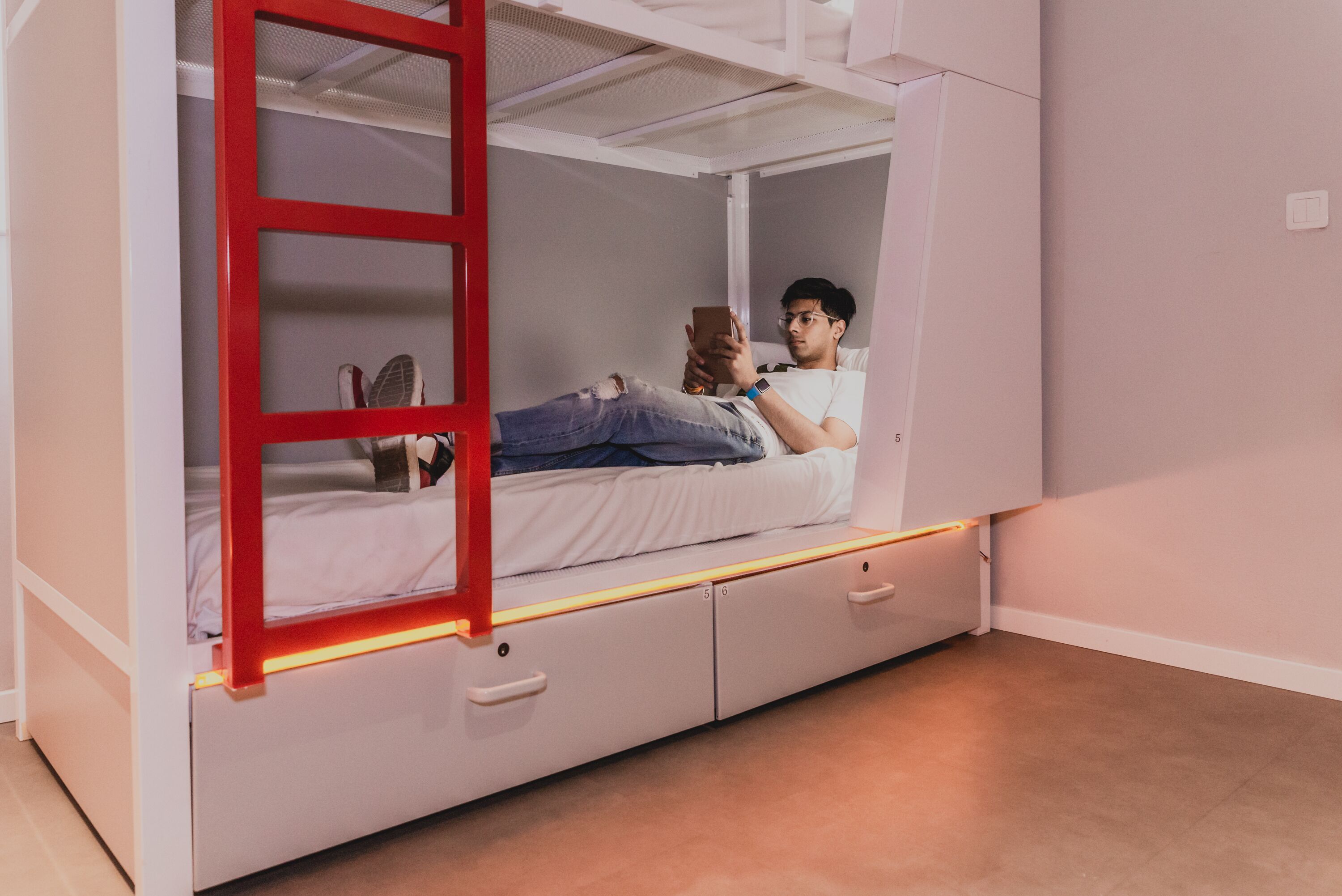 Photo - Sun & Moon Hostel