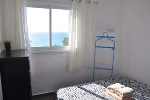 Apartment, 1 Bedroom, Beachfront | Room amenity