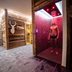 Sauna, bain à remous, hammam, massages aux pierres chaudes
