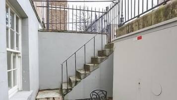 Family Apartment, 2 Bedrooms, Non Smoking, Kitchen | Terrace/patio