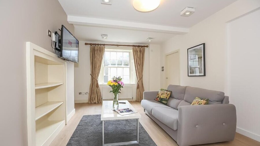 St. Stephen's Green Apartments