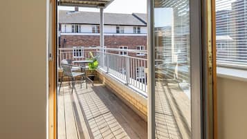 Deluxe Apartment, 2 Bedrooms | Terrace/patio
