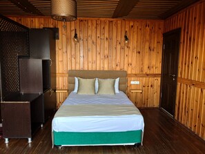 Desk, iron/ironing board, free WiFi, bed sheets