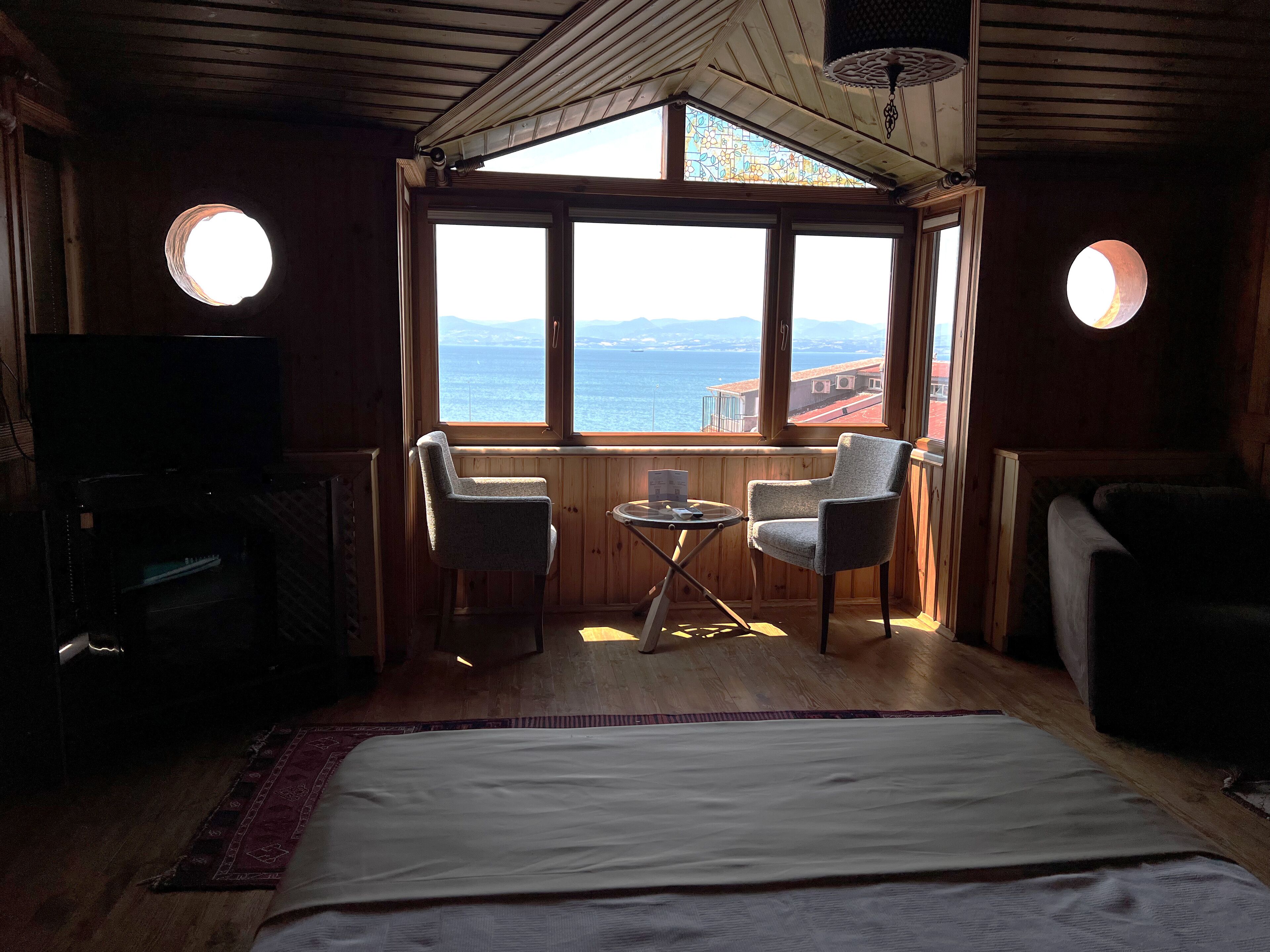 elite double room, sea view | 1 bedroom, desk, iron/ironing board, free wifi