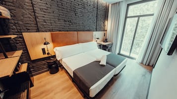 Camera doppia | Una cassaforte in camera, tende oscuranti, Wi-Fi gratuito, lenzuola