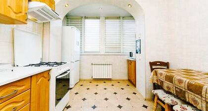 Hotrent Lesi Ukrainky 36B